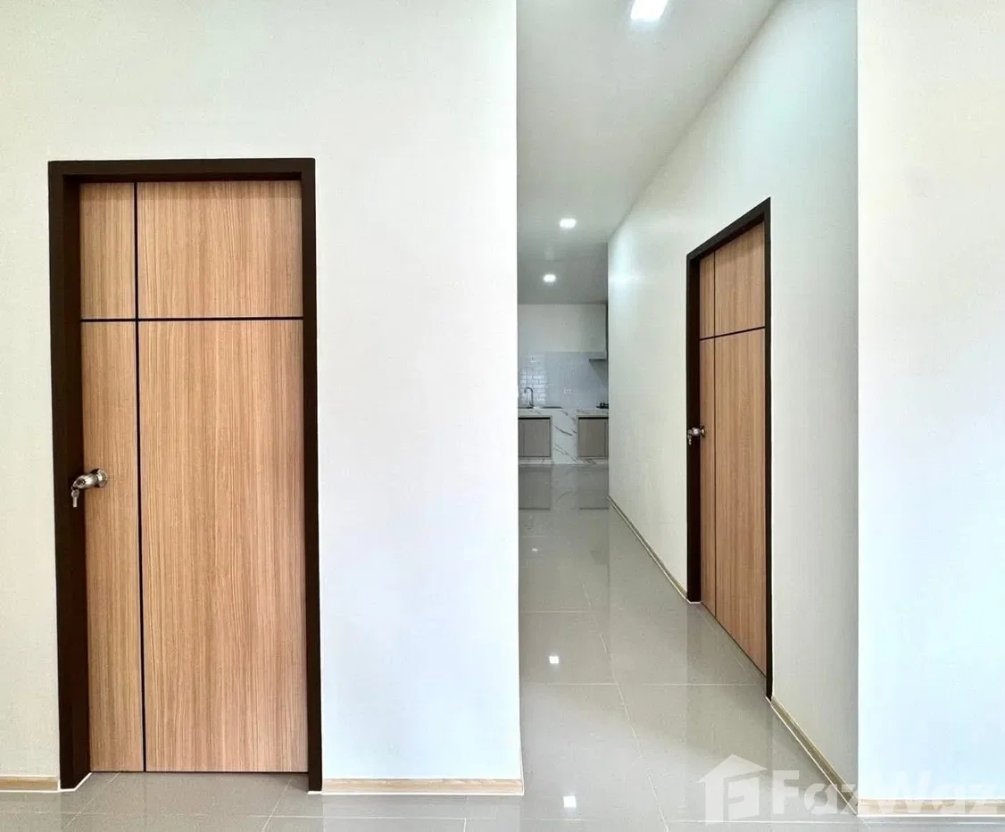 picture Dusit Buri, Ratsada, Phuket 6865132 - 9/14