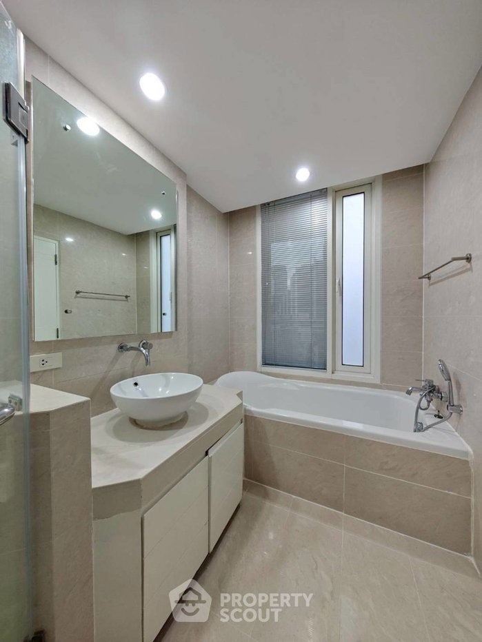 picture 2-BR Condo At Baan Siri 24 Near BTS Phrom Phong (ID 2386125) - 6/10