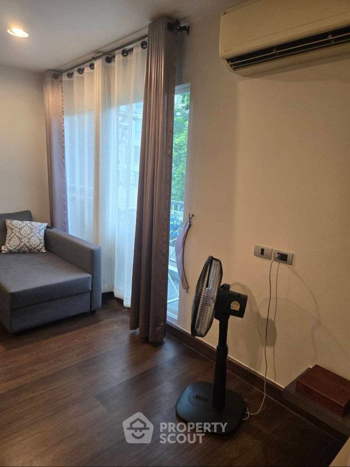 picture 2-BR Condo At The Crest Sukhumvit 49 Near BTS Thong Lor (ID 3413383) - 5/22