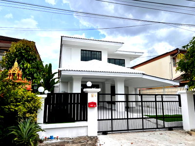 Houses for sale : Baan Aksara Phutthamonthon Sai 3 - Thawi Watthana / 3 Bedrooms #HPHU118