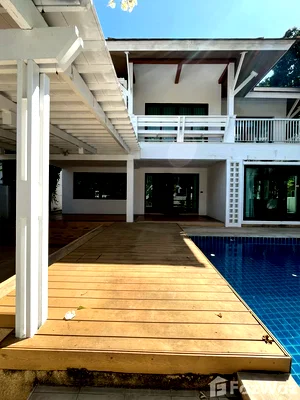 Houses for rent Chonburi : 4 Bedroom House for rent at Natcha Pool Villa 6780549