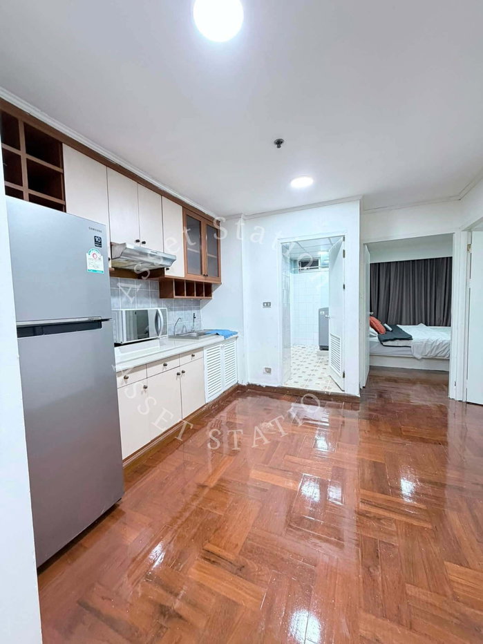 picture Wittayu Complex |🚅 Near BTS Ploen Chit and Central Embassy - 8/12