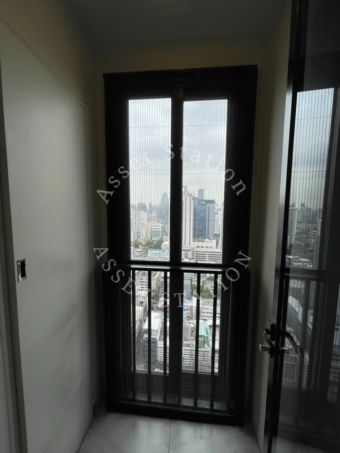picture Ashton Asoke | ð
Near BTS Asok, MRT Sukhumvit, and Terminal 21 - 7/17