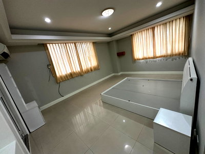 Condos for rent : Code: 26KJ5476  for rent Royal Castle Pattanakarn 🔥🔥 Line ID: @kjcondo (with @)🔥🔥