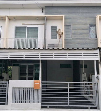 Two story townhome for Sale a prime location