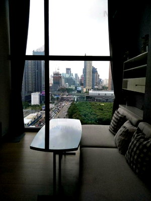 Condos for rent : 🎊 For rent Chewathai Residence Asoke Duplex 14th floor near MRT Rama 9.