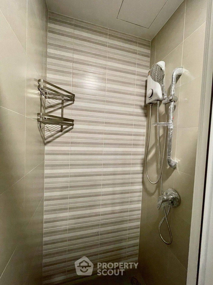 picture 22nd-Floor 1-BR At Aspire Sukhumvit-Rama 4 Near BTS Phra Khanong (ID 2447798) - 4/10