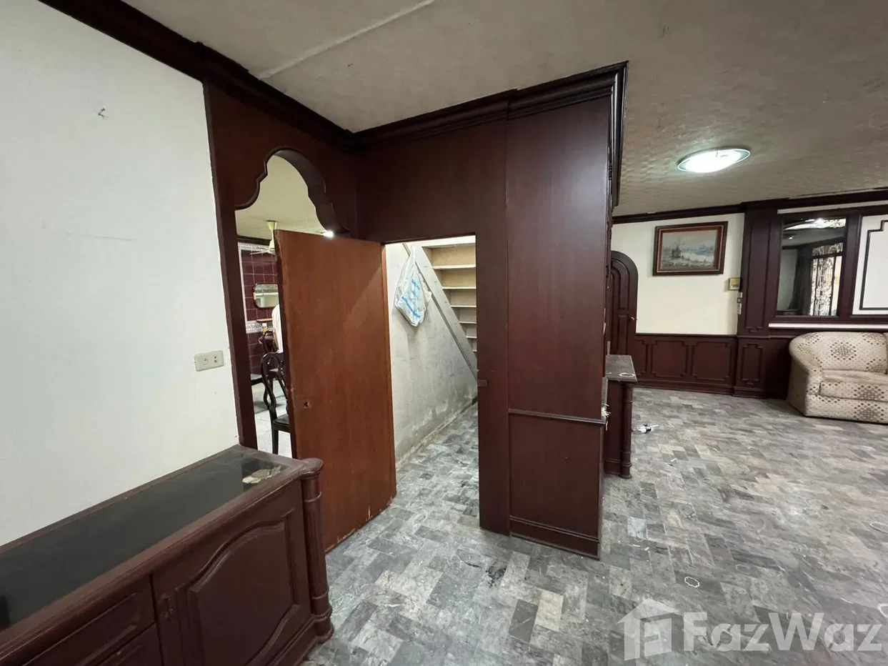 picture 4 Bedroom Townhouse for sale in Wat Tha Phra, Bangkok 6865644 - 11/30