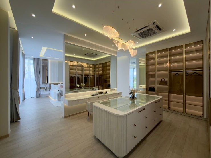 picture Luxury Pool Villa for sale , Mabprachan Pattaya  - 16/20