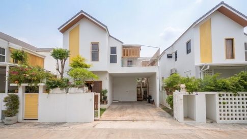 For Sale: 2-Story Minimalist House in Tha Wang Tan, Saraphi, Chiang Mai