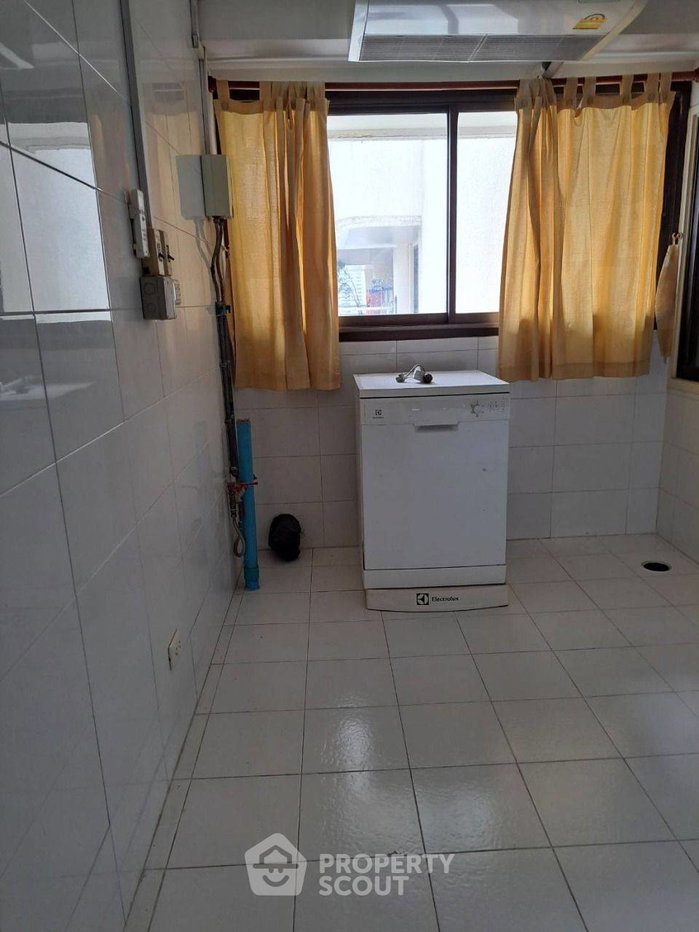 รูป คอนโด 3 ห้องนอน เลี้ยงสัตว์ได้ 283 ตร.ม. ชั้น 22 Tower Park ใกล้ ARL มักกะสัน (ID 1532473) - รูปที่ 45/47