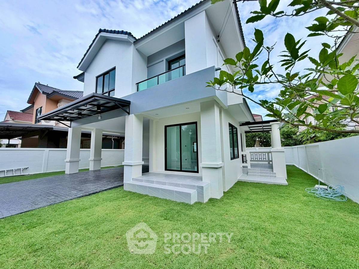 picture 3-BR House at Perfect Place Rattanathibet near MRT Sai Ma (ID 3413176) - 7/24