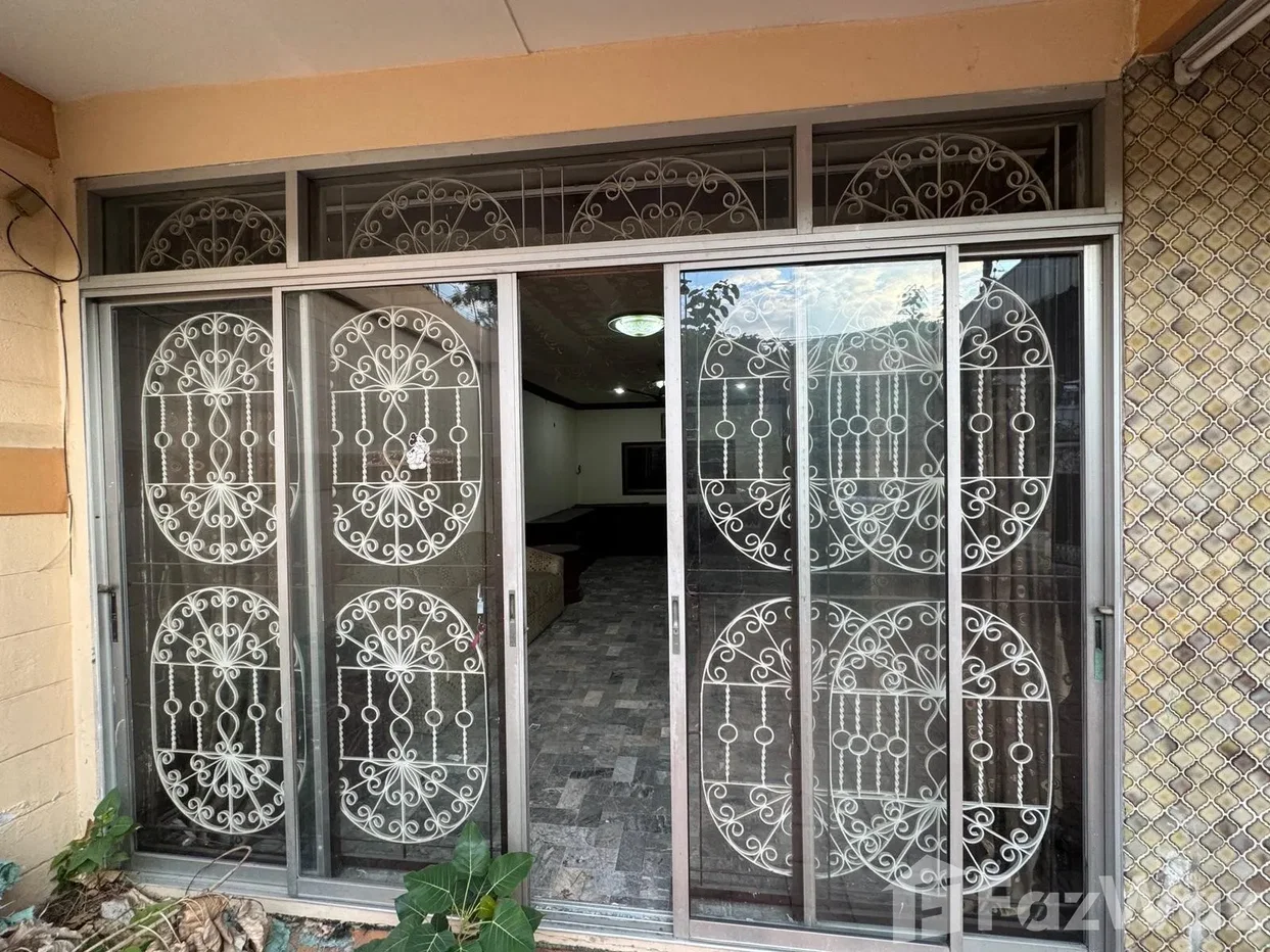 picture 4 Bedroom Townhouse for sale in Wat Tha Phra, Bangkok 6865644 - 2/30