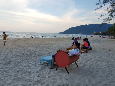 Beachside Land for Sale in Khanom, Nakhon Si Thammarat: 5-Minute Walk to the Sea, Near Koh Samui Ferry Pier, from THB 4,000/sq. wah