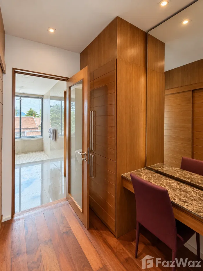 picture Luxury Four Bedroom Villa By The Sea 6866089 - 34/49