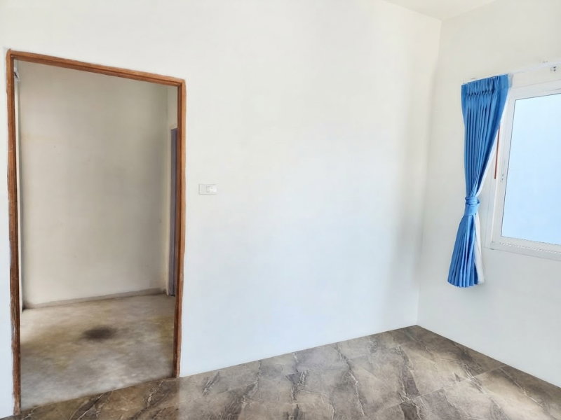 picture For sale: Detached house in Pran Buri; extensions and renovations are 80% complete. - 8/10
