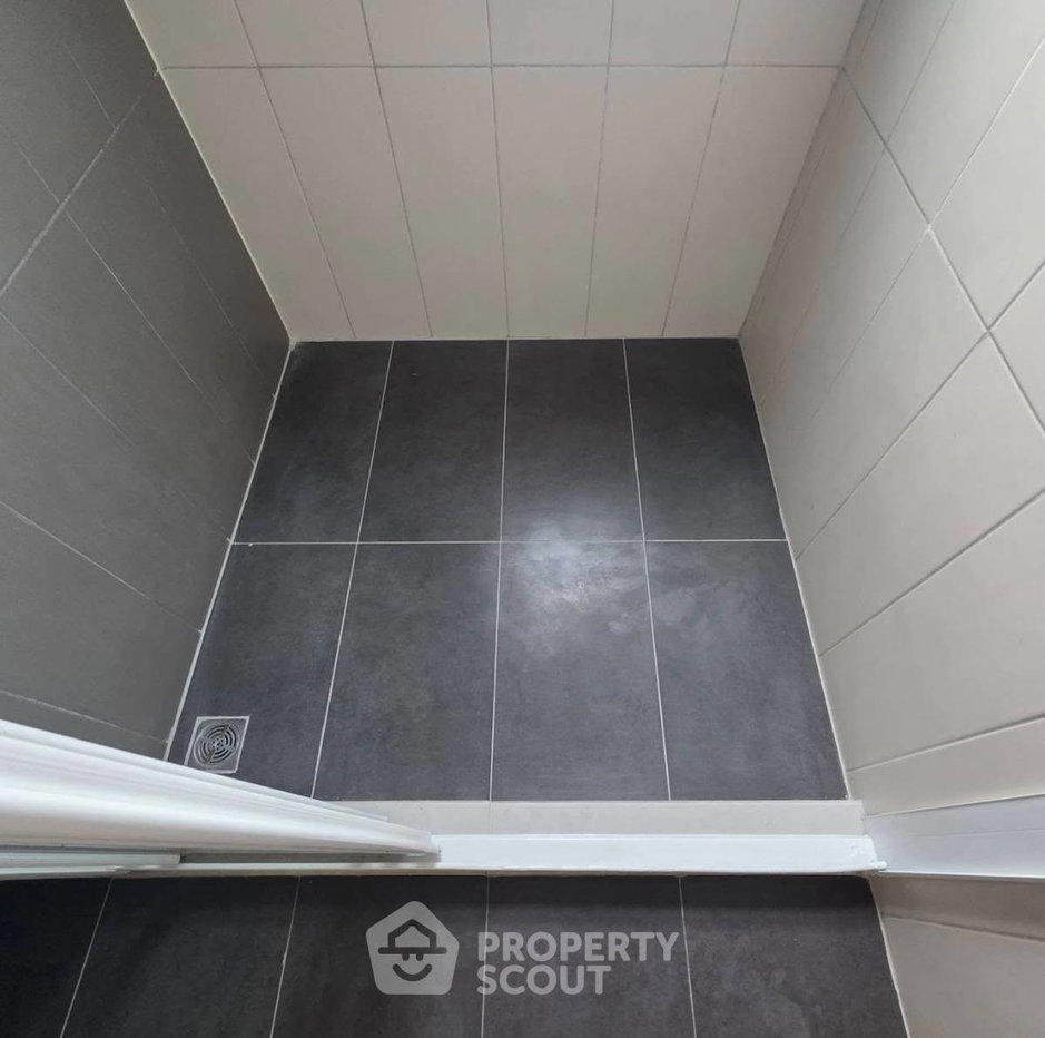 picture 100m To MRT Huai Khwang | 2-BR Centric Ratchada - Huai Khwang (ID 3412263) - 13/15