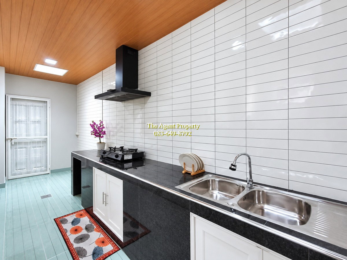 รูป ขายทาวน์โฮม หมู่บ้านราชพฤกษ์ สุวรรณภูมิ-ลาดกระบัง เฟส 2 ซอยฉลองกรุง 61 เนื้อที่ 31.9 ตร.ว. 4 ห้องนอน 2 ห้องน้ำ เฟอร์นิเจอร์ครบ ราคา 2.95 ล้าน ฟรีโอน - รูปที่ 11/21