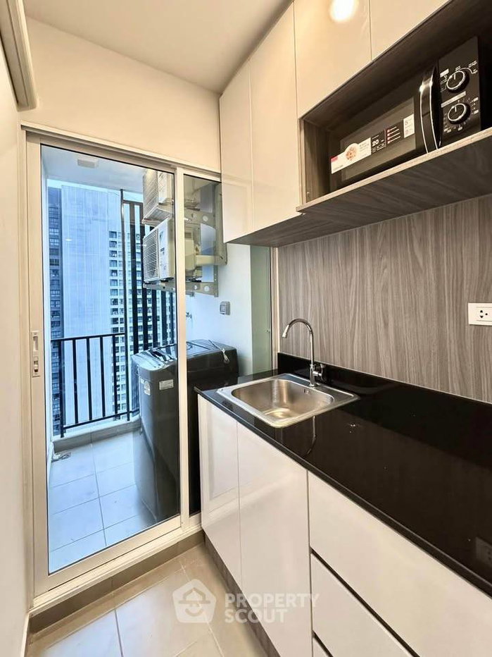 รูป คอนโด 1 ห้องนอน ชั้น 25 Regent Home Bangna ใกล้ BTS บางนา (ID 3411567) - รูปที่ 7/10