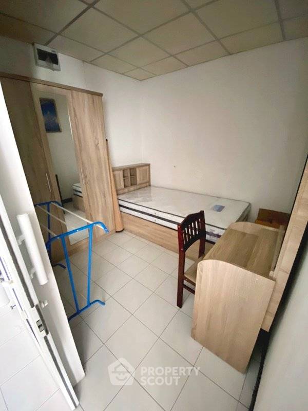 รูป คอนโด 3-ห้องนอน ที่ เดอะ ทรีโอ การ์เด้นท์ คอนโดมิเนียม ใน หนองบอน (ID 3412245) - รูปที่ 8/9
