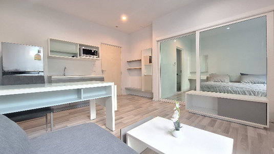 ❇️ For Sale 🚩 North 1 SereneLake Condominium . 35 sq.m.1 Bedroom
● 1 Bathroom
● 1 Living room 🏷 Price: 1.99 million baht