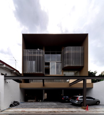 Home office for sale Bangkok : Residential Home Office for Sale in Ratchada 32 (RCD32) | Property No. 32/154 | Luxury 4-Storey Home Office with Elevator and Parking for 8 Cars