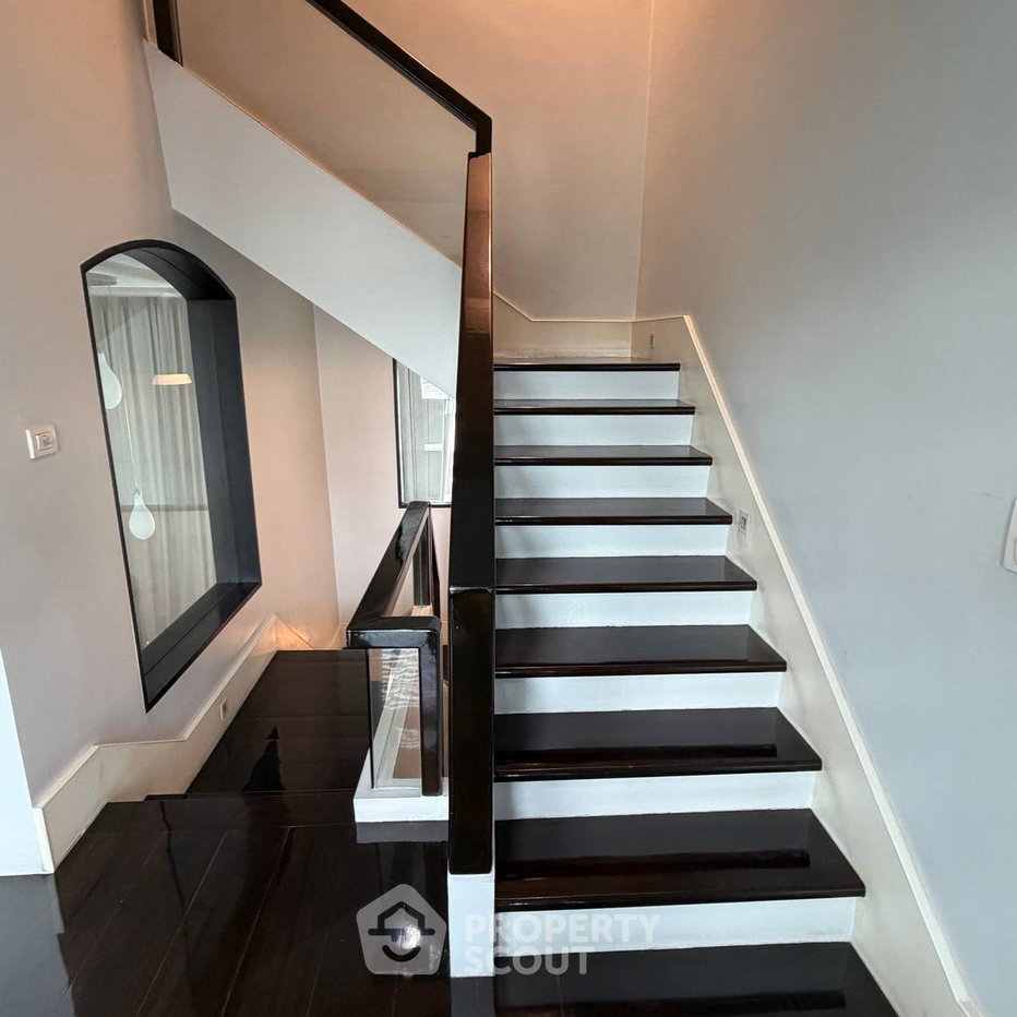 picture 4-BR Townhouse near MRT Khlong Toei (ID 3386080) - 24/38