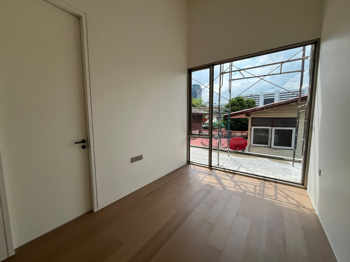 รูป ขาย Residential Home Office รัชดา 32 (RCD32) บ้านเลขที่ 32/154 | โฮมออฟฟิศหรู 4 ชั้น พร้อมลิฟต์และที่จอดรถ 8 คัน - รูปที่ 19/28