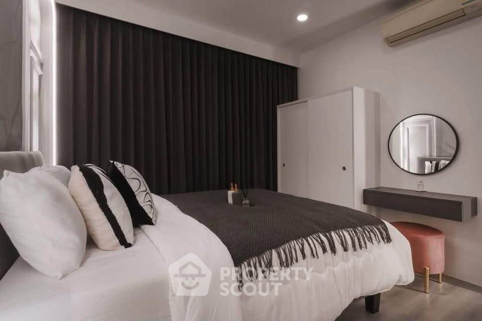picture 16th-Floor 1-BR Condo At Blocs 77 Near BTS On Nut (ID 3409943) - 10/11