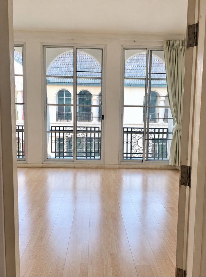 picture Townhouse for Rent – Nantaya Village, 3 Storeys - 2/6