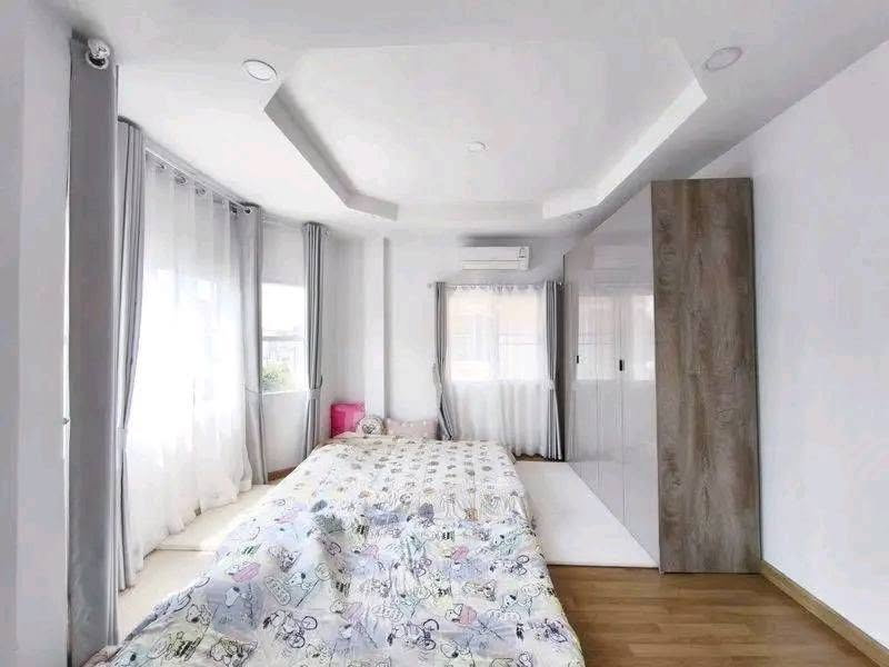 รูป ขายบ้านเดี่ยวหลังใหญ่ แปลงหัวมุม ม.มณีรินทร์บางแสน ชลบุรี - รูปที่ 12/16