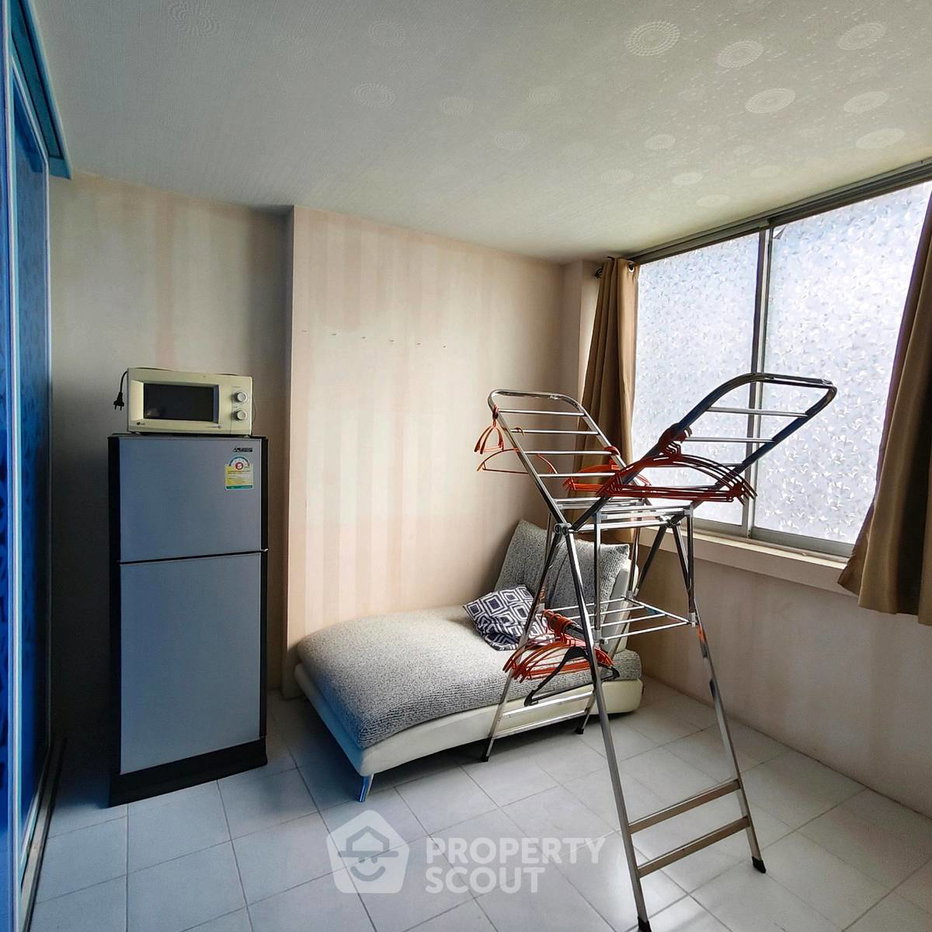 picture 1-BR Condo at Supalai Park Phaholyothin near BTS Ha Yaek Lat Phrao (ID 3388607) - 3/4