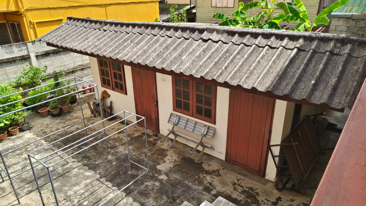 รูป บ้านเดี่ยว พร้อมหอพัก 8 ห้อง ที่ดิน 100 ตารางวา - รูปที่ 10/32