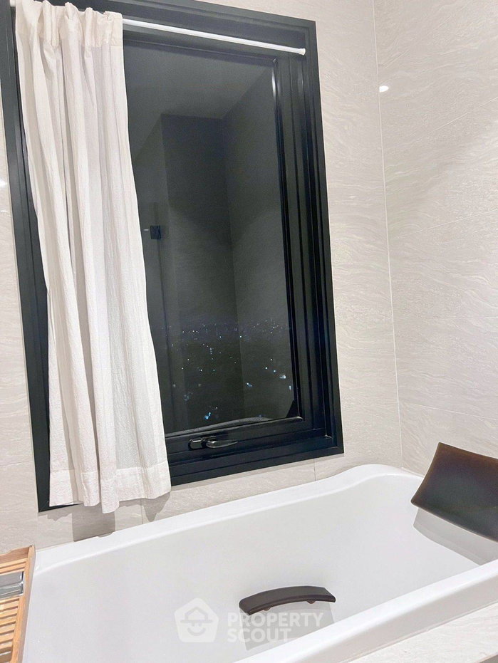 picture 2-BR Condo at Maru Ekkamai 2 near BTS Ekkamai (ID 2053516) - 13/18