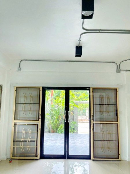 รูป 261015mskunl ให้เช่า บ้าน อ่อนนุช-วงแหวน กาญจนาภิเษก28-36 ให้เช่าบ้านเดี่ยวหรู 2ชั้น  หลังหัวมุม 3 นอน 2 น้ำ 57 ตร.วา. 230 ตร.ม.วิวสวน - รูปที่ 2/8
