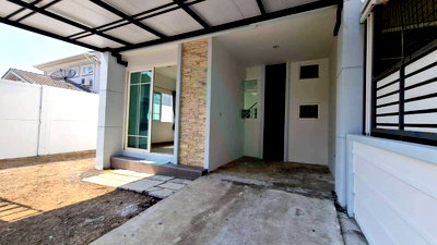Townhouses for sale Nonthaburi : For Sell Town house GOLDEN TOWN 2 PINKLAO - CHARANSANITWONG 3-story 4 bedroom 2 bathroom