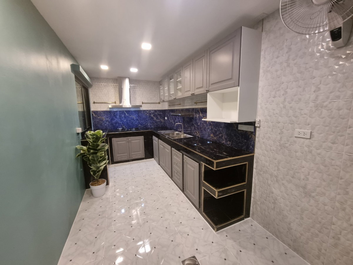 รูป 🏠 ทาวน์โฮม 3 ชั้น หน้ากว้าง 7.5 เมตร พื้นที่ใช้สอย 222 ตรม. - รูปที่ 4/12
