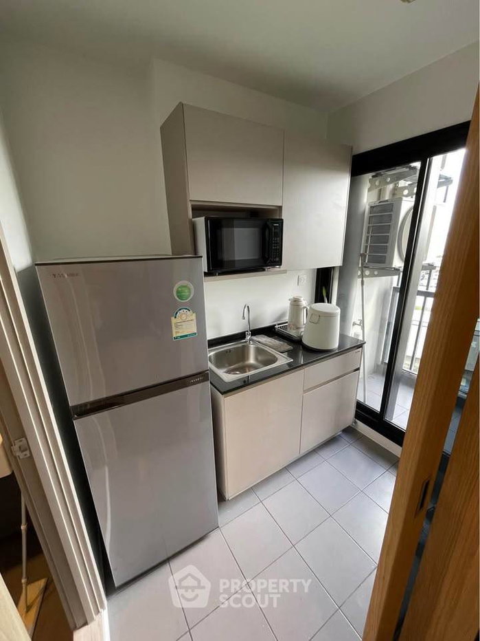 picture Studio Condo at The Politan Rive near MRT Phra Nang Klao Bridge (ID 3411920) - 8/18