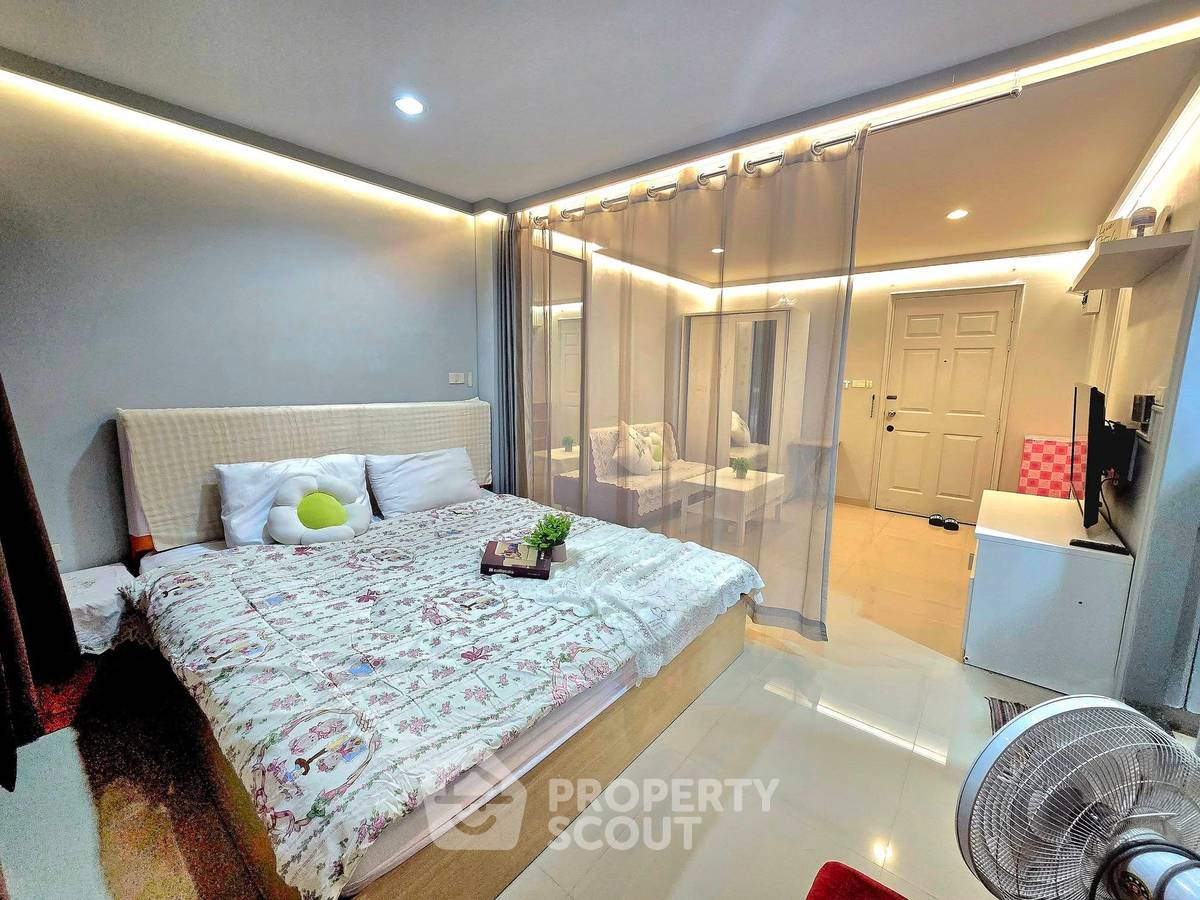 picture Studio Condo at Lumpini Ville Ramkhamhaeng 44 close to Ramkhamhaeng (ID 3412925) - 9/13
