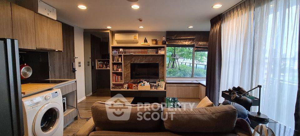 picture 1-BR Condo at Modiz Ladprao 18 near MRT Ratchadaphisek (ID 671968) - 1/8