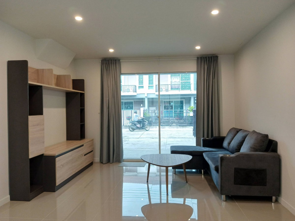 รูป ให้เช่า ทาวน์โฮม Novo Ville พหลโยธิน-ลำลูกกา 2 ชั้น 3 นอน 2 น้ำ 2 จอด 22 ตรว 13000 บาท - รูปที่ 2/17