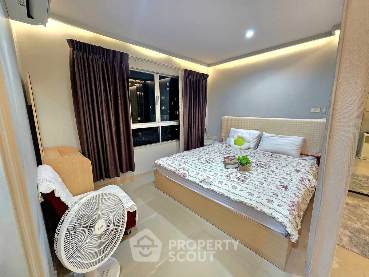 picture Studio Condo at Lumpini Ville Ramkhamhaeng 44 close to Ramkhamhaeng (ID 3412925) - 10/13