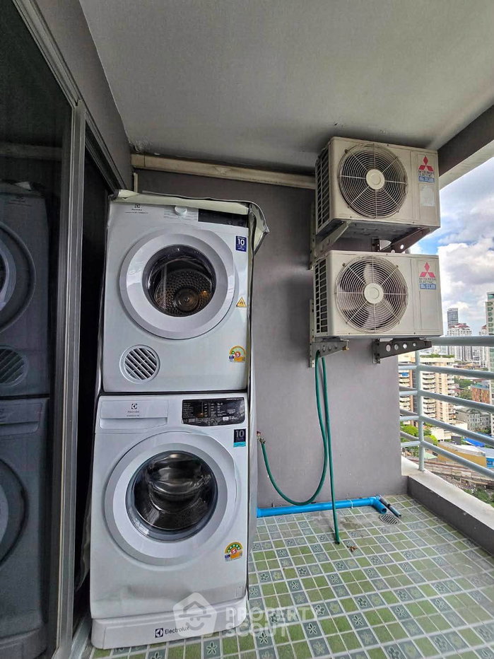 picture Studio Condo at The Waterford Diamond Tower Sukhumvit near BTS Phrom Phong (ID 3413892) - 9/15