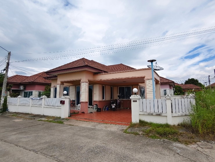 รูป ขายบ้านเดี่ยว พิชชาดา บึง ศรีราชา หลังมุม 64 ตร.ว. เพียง 2.5 ล้าน รีโนเวทมีเงินเหลือ - รูปที่ 2/14