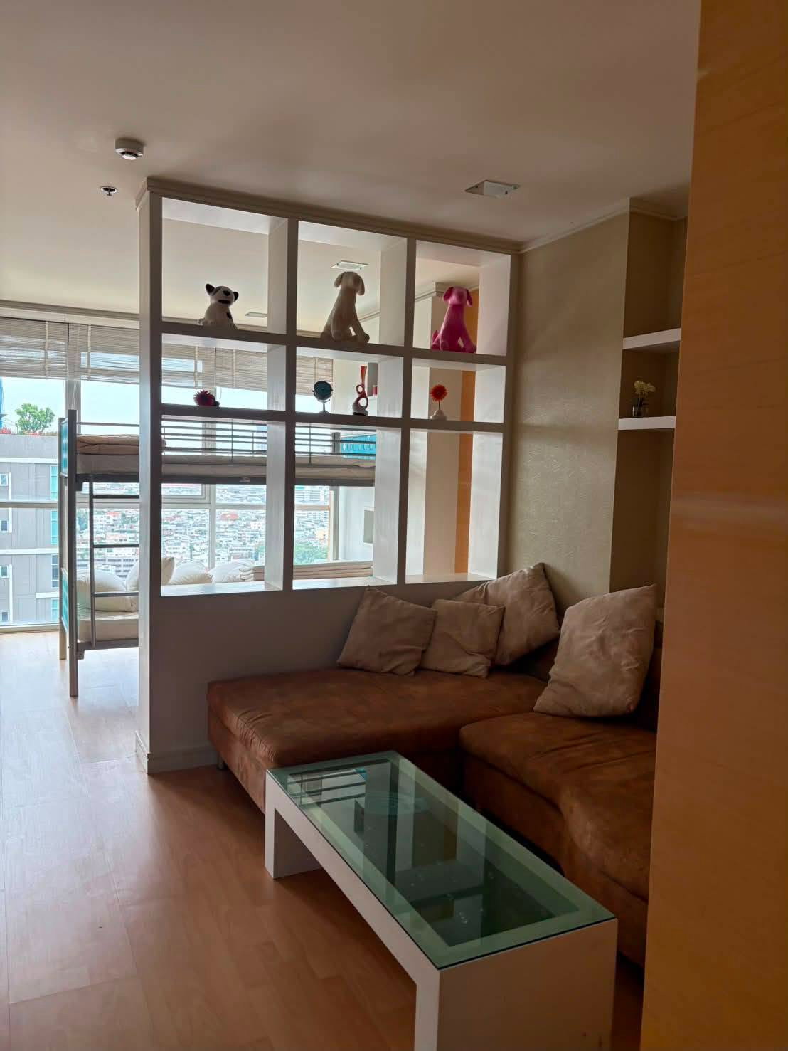 ST815/For Sale: St. Louis Grand Terrace – High-Floor (23rd Fl.