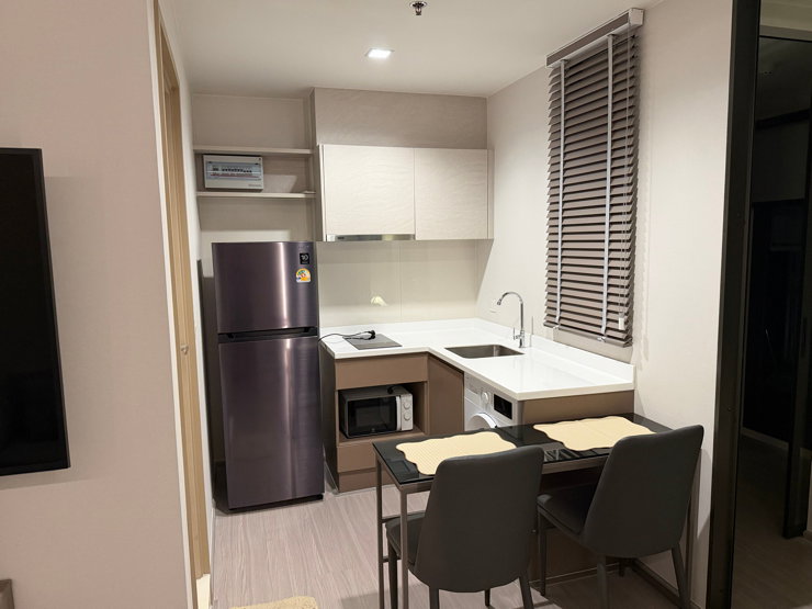 picture Life Sathorn Sierra for Rent | 1 Bedroom, 32 sqm, 11th Floor, Pool View - 3/11