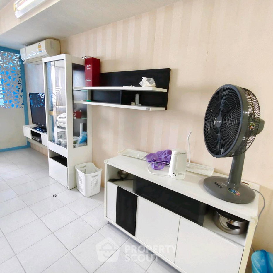 picture 1-BR Condo at Supalai Park Phaholyothin near BTS Ha Yaek Lat Phrao (ID 3388607) - 2/4