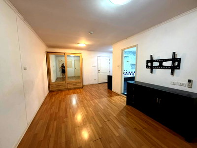 Condos for rent : 🍀 For Rent Lumpini Place Narathiwatratchanakarin 🍀 Add Line ID: @zcondo 🔥 C6458
