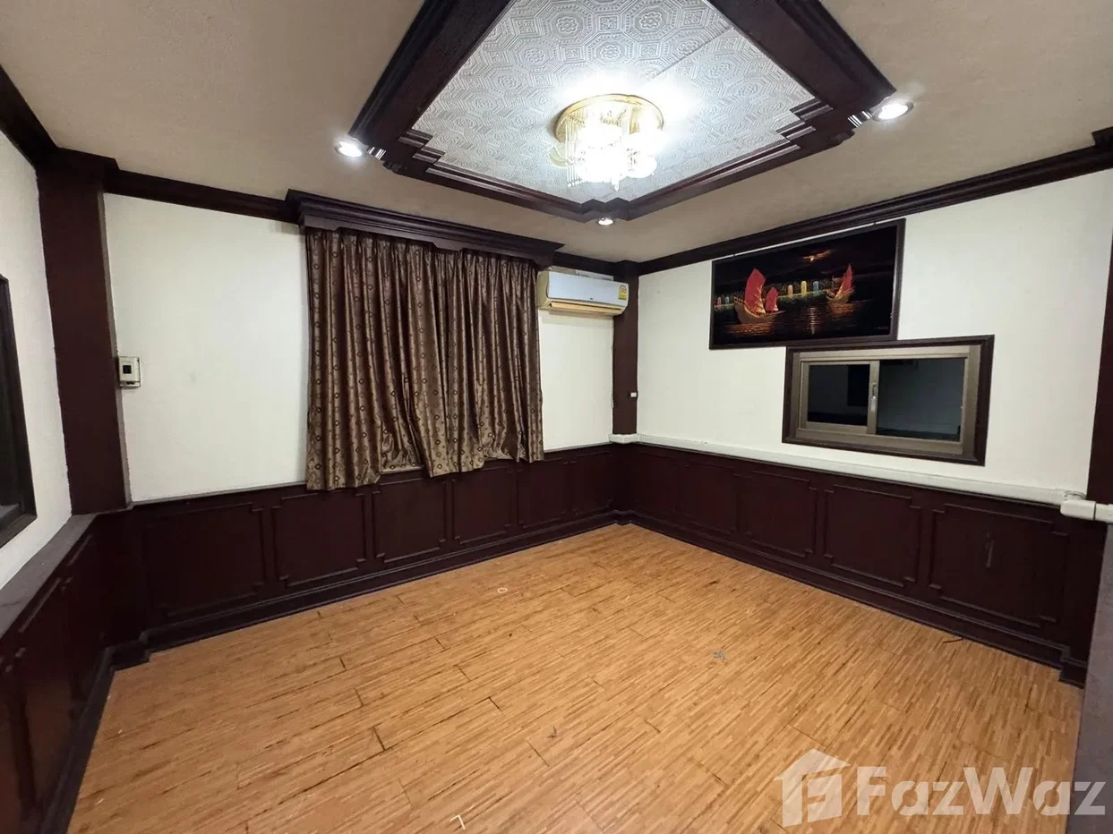 picture 4 Bedroom Townhouse for sale in Wat Tha Phra, Bangkok 6865644 - 8/30