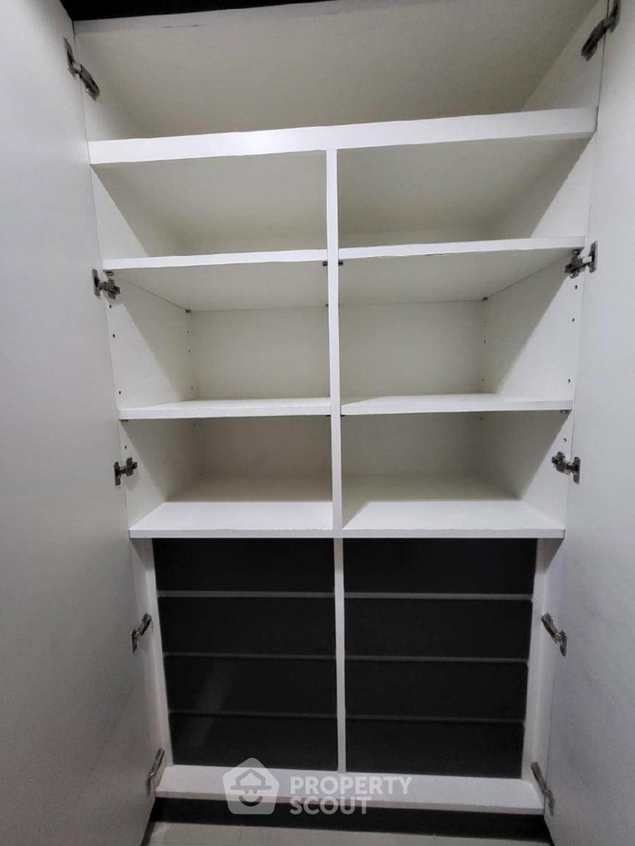 picture 200m To MRT Ratchadaphisek | 1-BR L Loft Ratchada 19 (ID 1470162) - 18/25